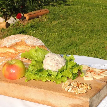 Zupancic Bohinjska Bela